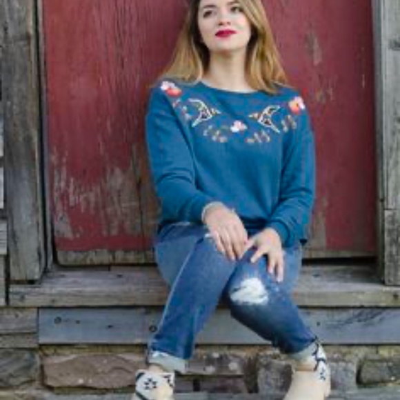 DISNEY SNOW WHITE LC LAUREN CONRAD Sweatshirt Top Embellished Teal Blue L - Picture 3 of 9